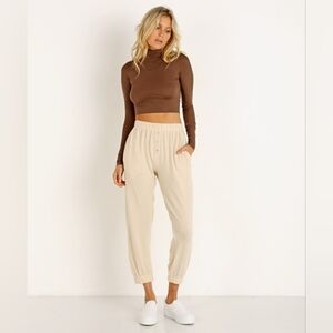 Joah Brown Cropped Mock Neck Long Sleeve In Tobacco S/M In Great Condition